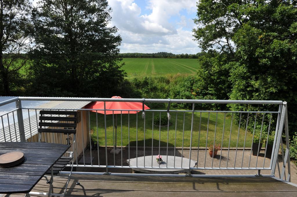 Herning Bed & Breakfast Екстер'єр фото