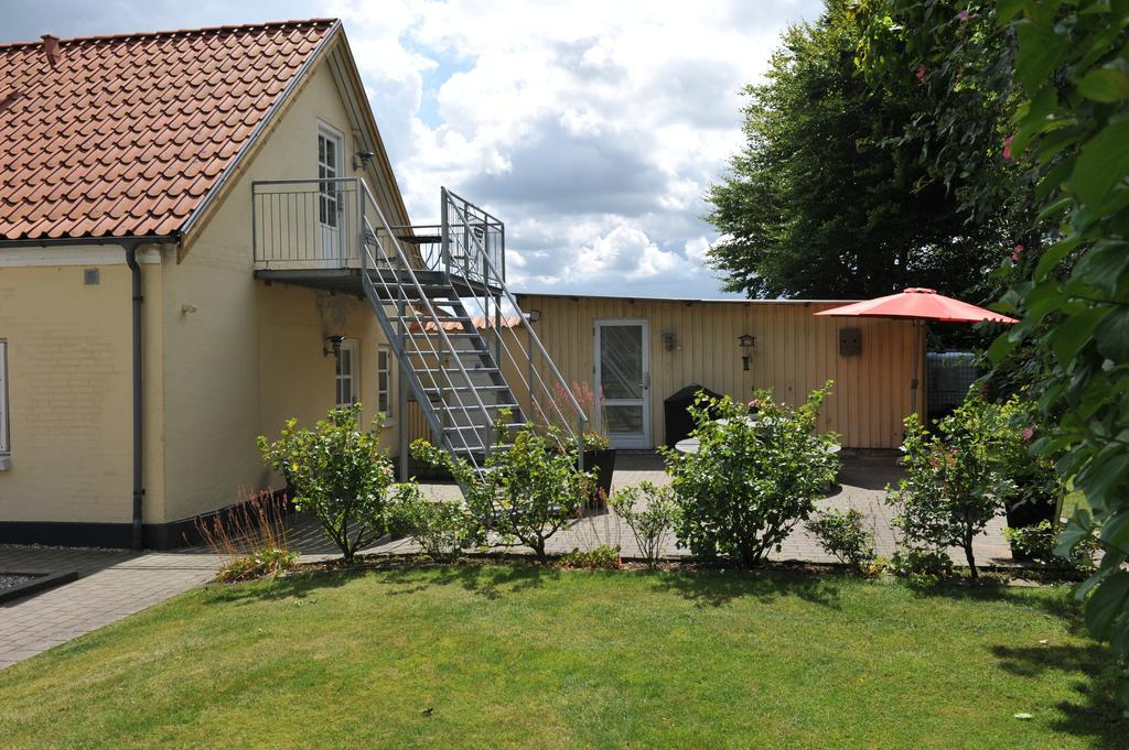 Herning Bed & Breakfast Екстер'єр фото